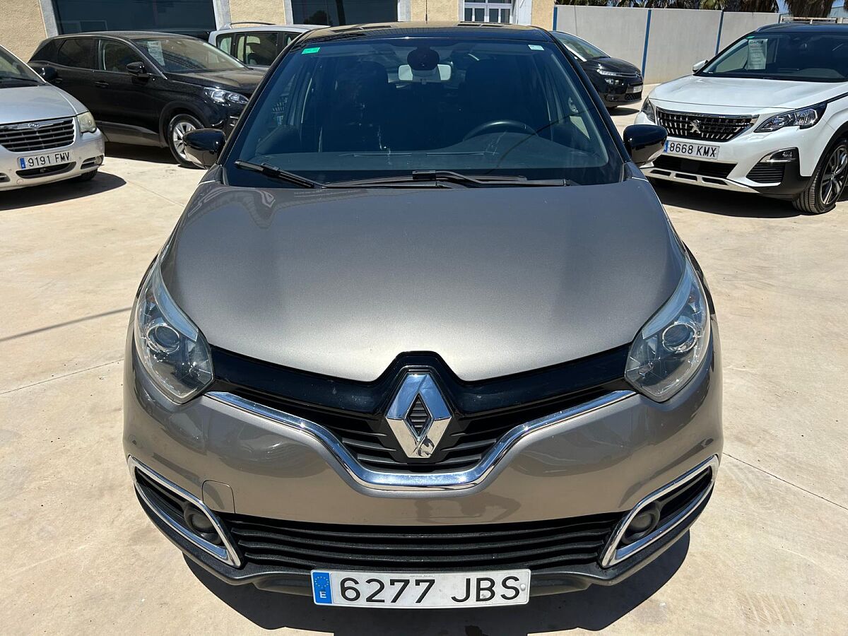 RENAULT CAPTUR ZEN 1.2 TCE AUTO SPANISH LHD IN SPAIN 95000 MILES SUPERB 2014